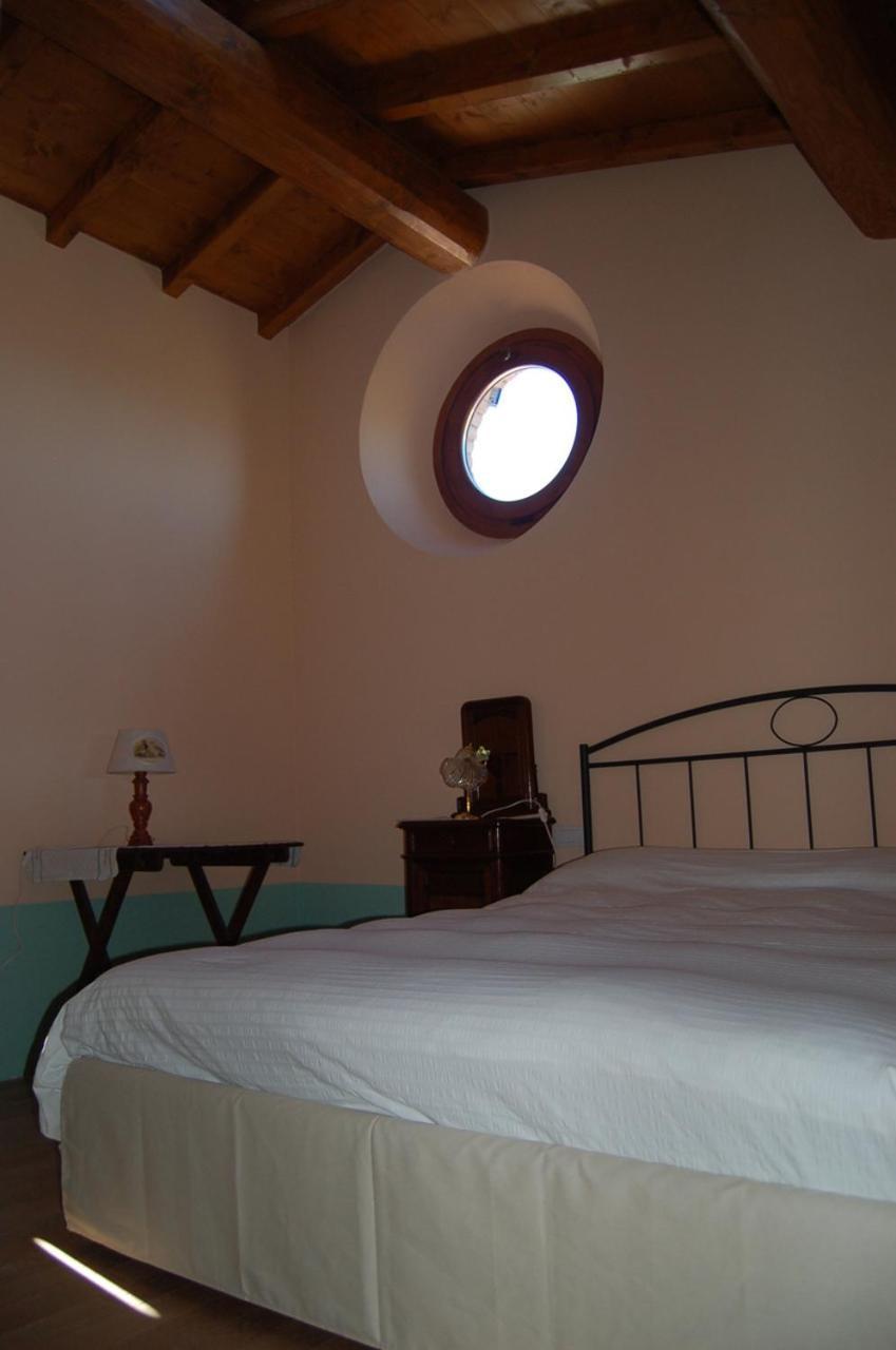 Agriturismo Il Filare Neviano degli Arduini Стая снимка