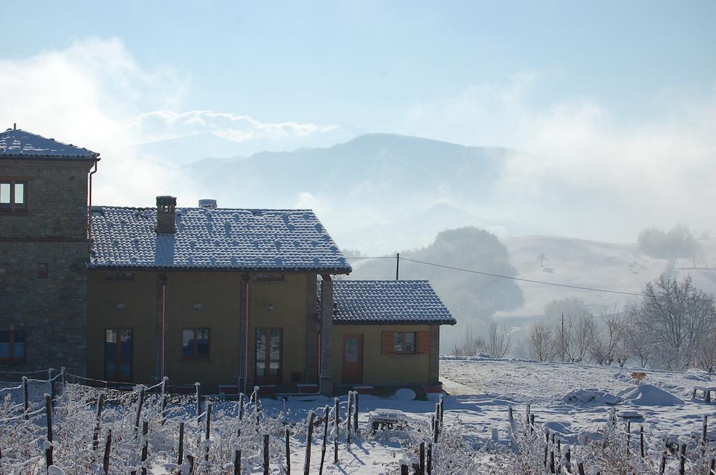 Agriturismo Il Filare Neviano degli Arduini Екстериор снимка