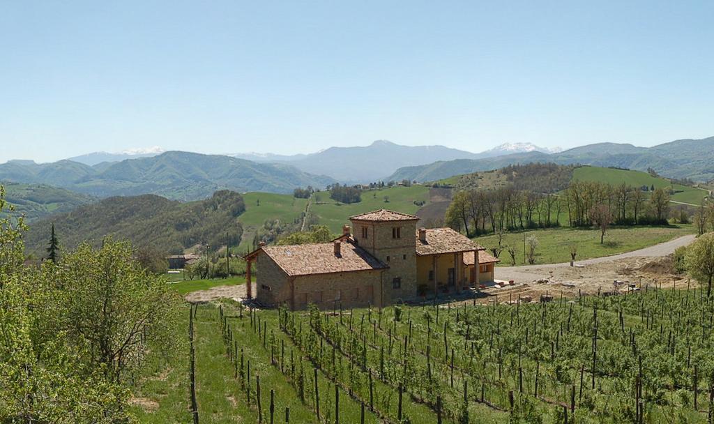 Agriturismo Il Filare Neviano degli Arduini Екстериор снимка